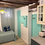 Апартаменты Heart Of Saint-germain Cozy 2br For 5 Aldaro Париж