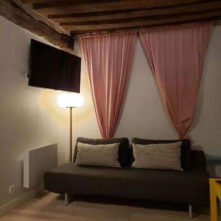 6 Saint Germain Seine *