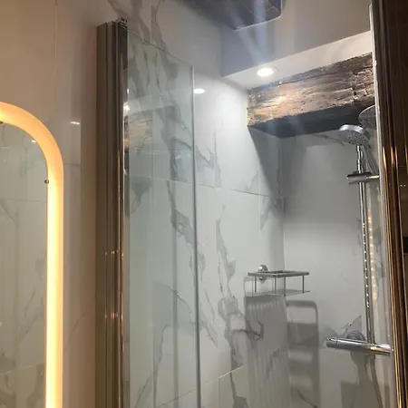 6 Saint Germain Seine アパート *