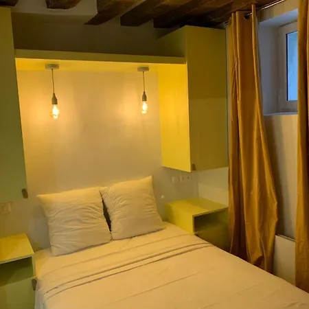 6 Saint Germain Seine Apartment *