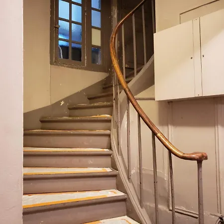 6 Saint Germain Seine パリ