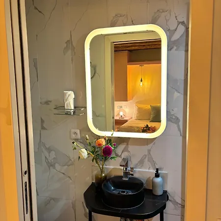 Heart Of Saint-germain Cozy 2br For 5 Aldaro *