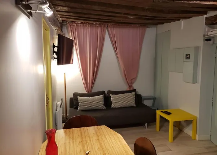 Heart Of Saint-germain Cozy 2br For 5 Aldaro