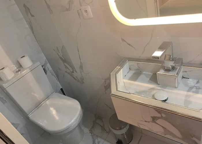 Heart Of Saint-germain Cozy 2br For 5 Aldaro *
