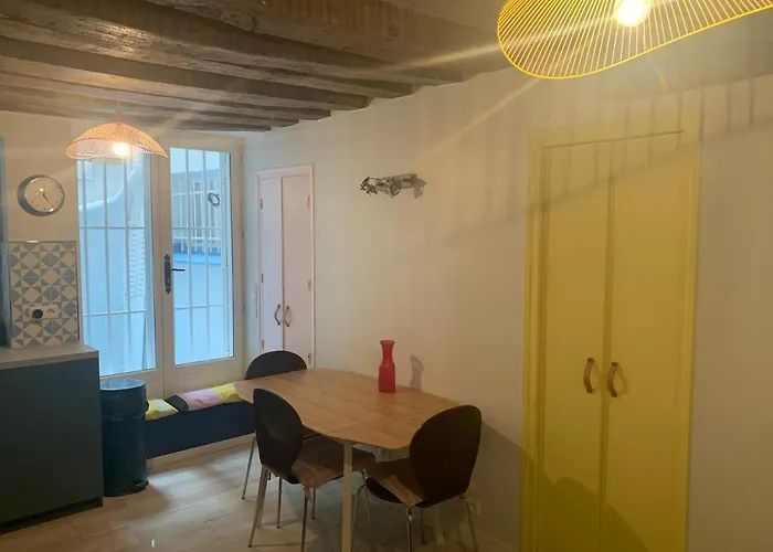 Heart Of Saint-germain Cozy 2br For 5 Aldaro Paříž