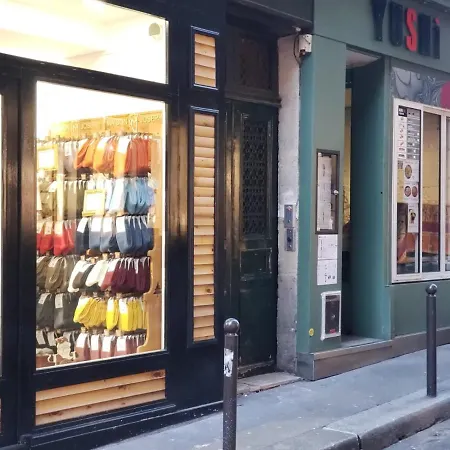 6 Saint Germain Seine Paris